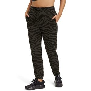 New UGG Daniella Sweatpants Zebra in Grey & Black, Size 1X New w/Tag
